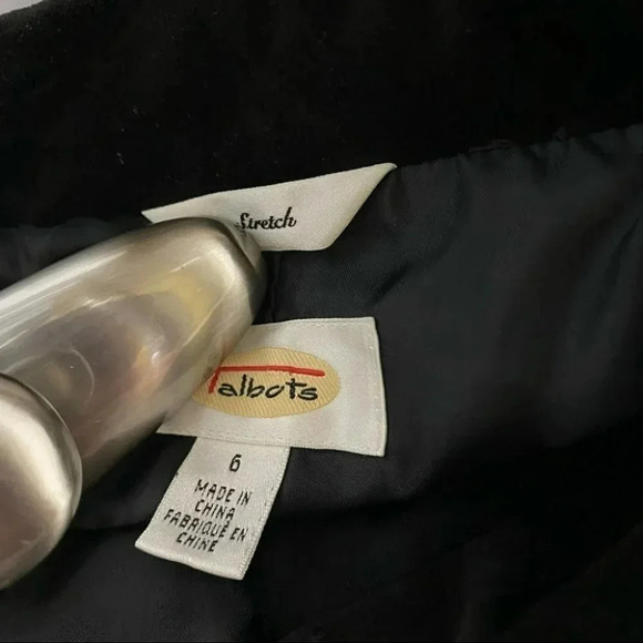 Talbots stretch 6 black velvet blazer - Picture 5 of 6